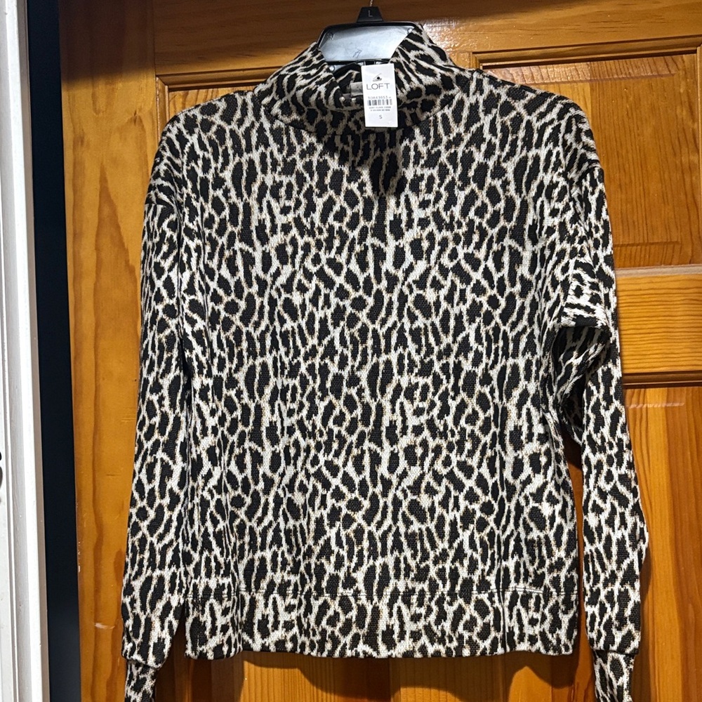 Loft S Leopard Print Long Sleeve Top